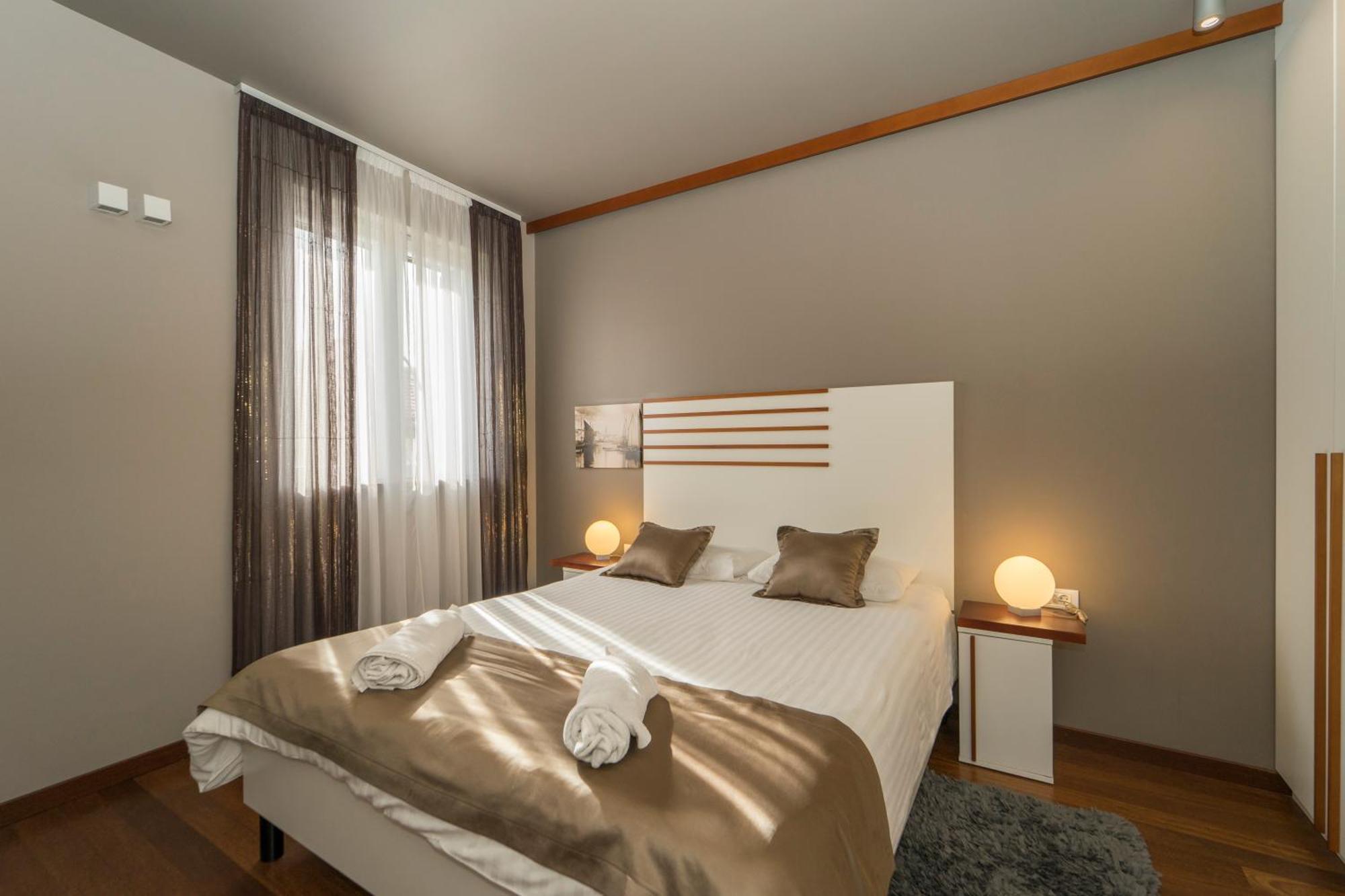 Luxury Rooms And Apartment Silente Bacvice Split Eksteriør billede